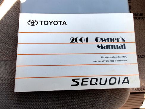 Used 2001 Toyota Sequoia SR5 image 25