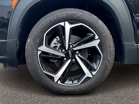 Used 2023 Chevrolet TrailBlazer RS image 25