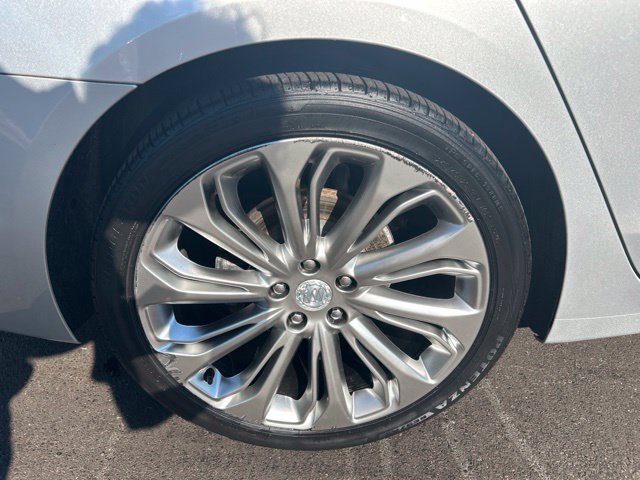 Used 2017 Buick LaCrosse Premium w/ Driver Confidence Package #2 AWD/4WD image 31