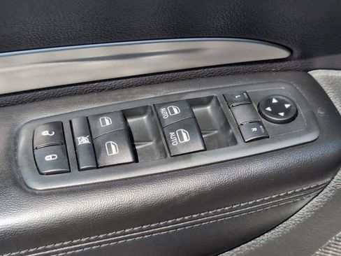 Used 2020 Dodge Durango SXT RWD image 22