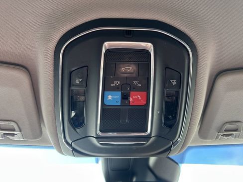 Used 2022 Jeep Grand Cherokee L Limited image 23