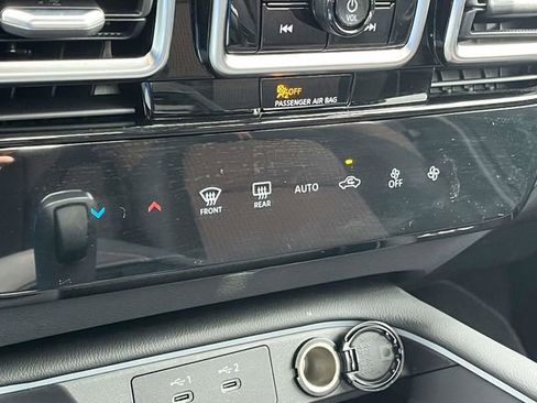 Used 2026 Nissan Sentra SR w/ Floor Mat Package FWD image 30
