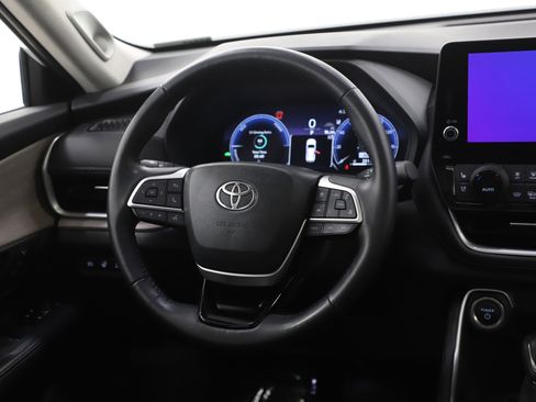 Used 2024 Toyota Grand Highlander Limited image 15