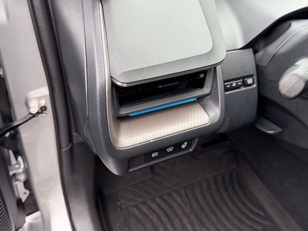 Certified 2023 Toyota Prius XLE AWD/4WD image 15