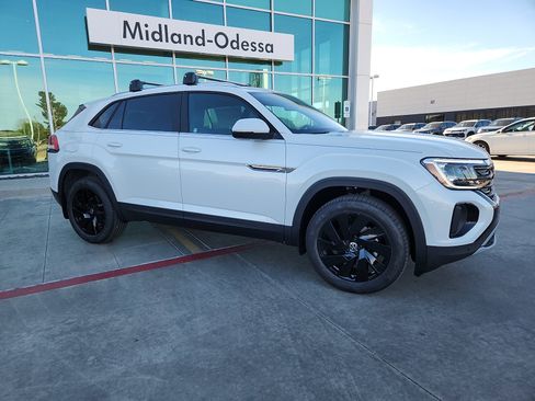 New 2026 Volkswagen Atlas Cross Sport SE image 8