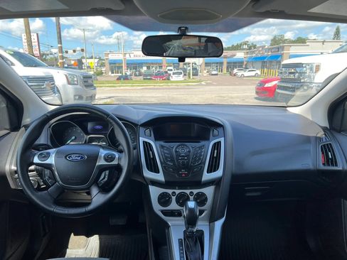 Used 2012 Ford Focus SE FWD image 10