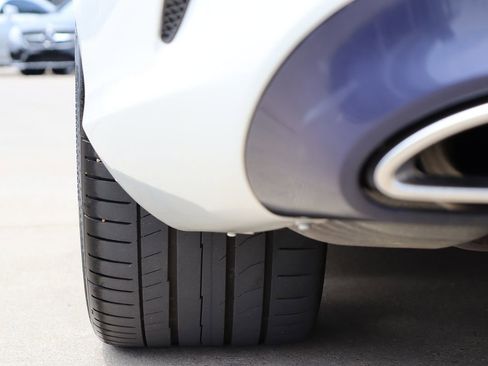 Used 2017 Mercedes-Benz SL 550 w/ Driver Assistance Package image 47