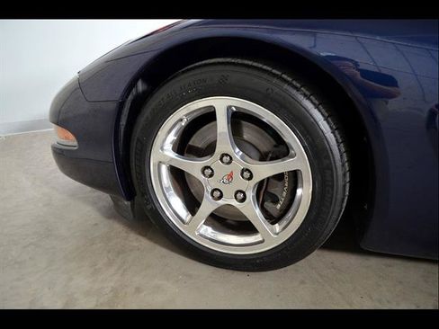 Used 1999 Chevrolet Corvette Convertible w/ Memory Pkg RWD image 11