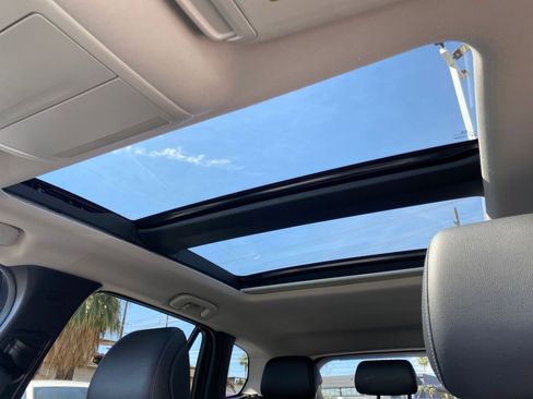 Used 2025 MAZDA CX-50 AWD 2.5 S w/ Premium Package image 30