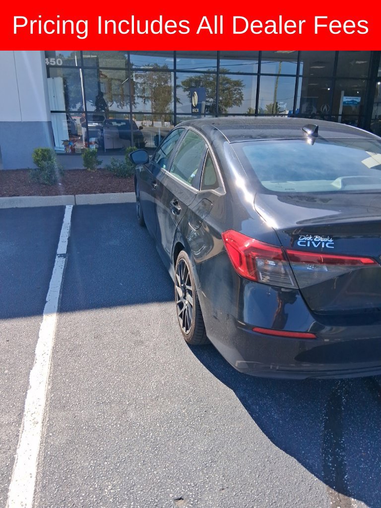 Used 2023 Honda Civic Sport image 3
