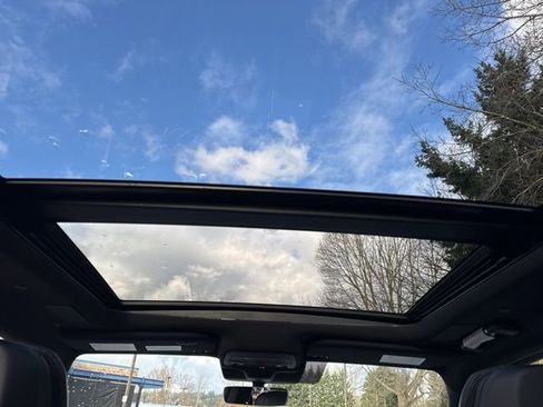 New 2026 Lincoln Navigator L Reserve w/ Jet Appearance Package image 13