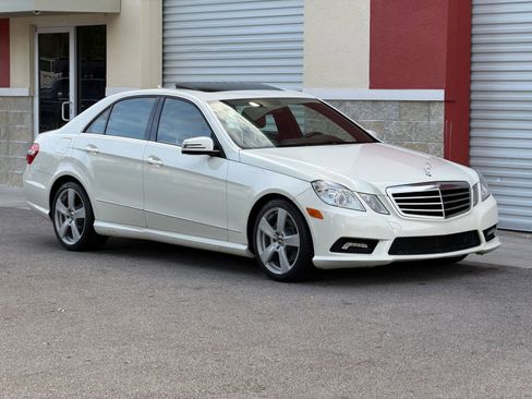 Used 2011 Mercedes-Benz E 350 Sedan image 2