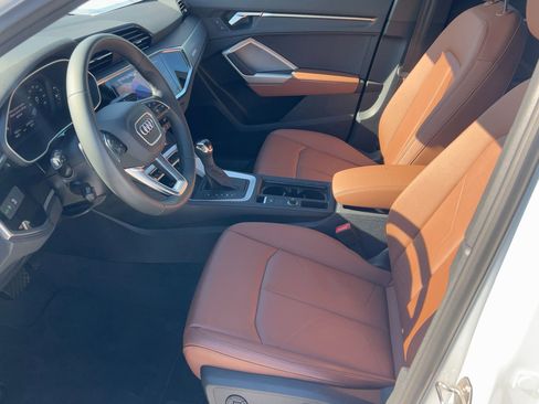 Certified 2025 Audi Q3 2.0T Premium w/ Convenience Package image 5