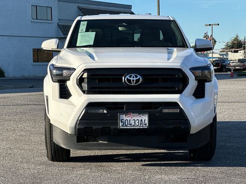 Used 2024 Toyota Tacoma SR5 image 10