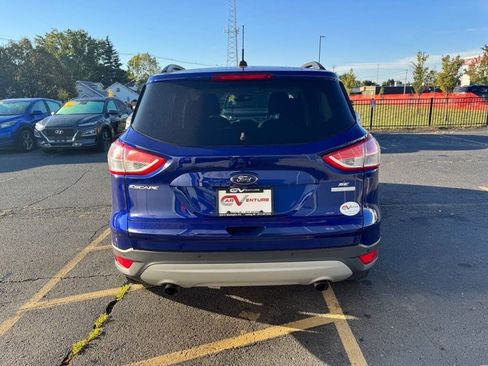 Used 2016 Ford Escape SE w/ Equipment Group 201A image 5