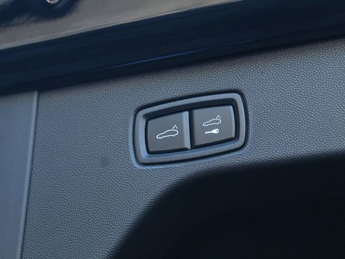 New 2026 Porsche Macan 4 Electric AWD/4WD image 13