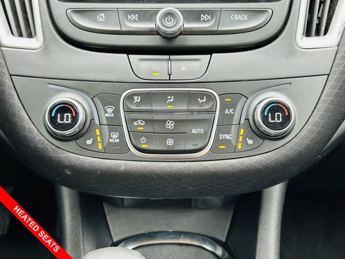 Used 2024 Chevrolet Malibu LT FWD image 5