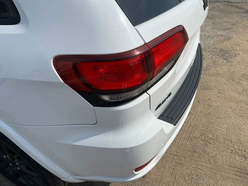 Used 2020 Jeep Grand Cherokee Altitude image 29