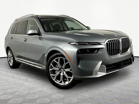 Used 2024 BMW X7 xDrive40i AWD/4WD image 12