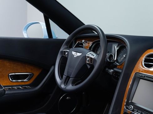 Used 2016 Bentley Continental GT AWD/4WD image 37