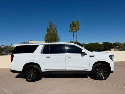 Used 2021 GMC Yukon XL Denali image 22