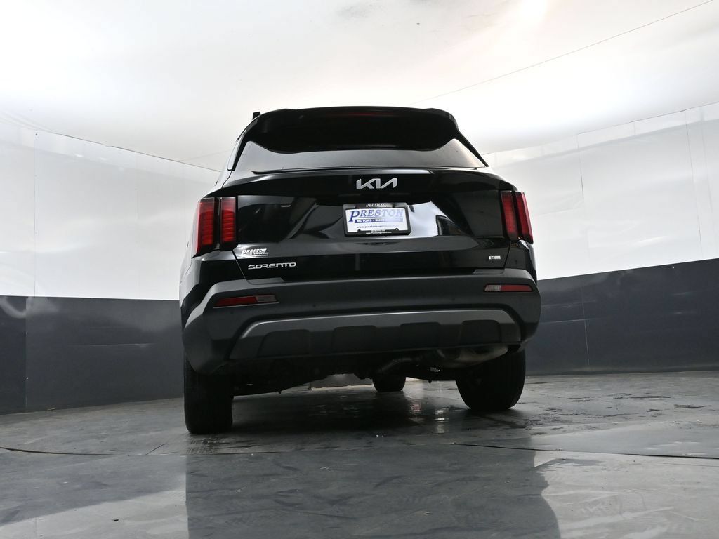 Certified 2023 Kia Sorento S AWD/4WD image 22