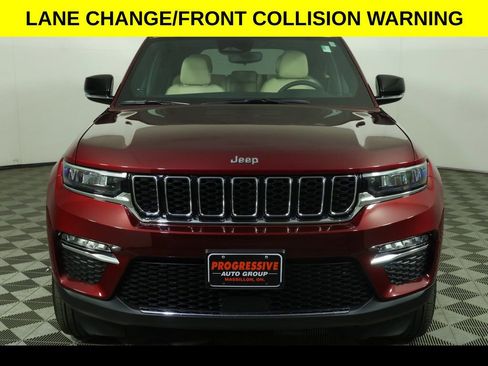 Used 2023 Jeep Grand Cherokee Limited AWD/4WD image 13
