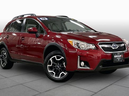 Used 2016 Subaru Crosstrek 2.0i Premium AWD/4WD image 3