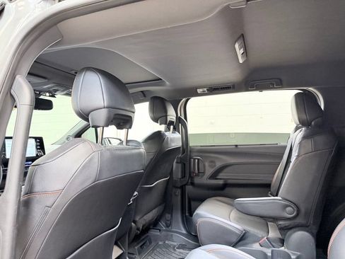 Used 2024 Toyota Sienna XSE w/ XSE Premium Package AWD/4WD image 20