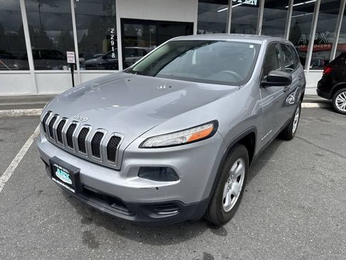 Used 2014 Jeep Cherokee Sport AWD/4WD image 2