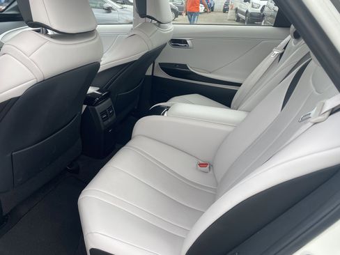 Used 2018 Toyota Mirai image 14