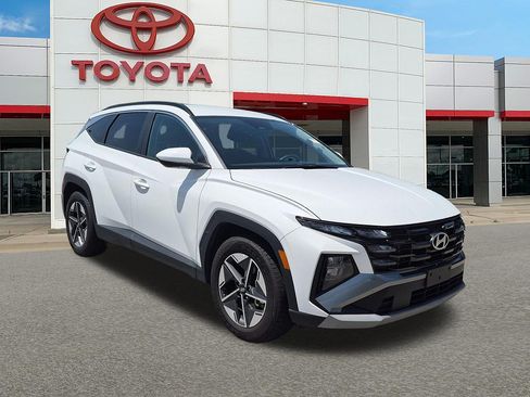 Used 2025 Hyundai Tucson SEL FWD image 1
