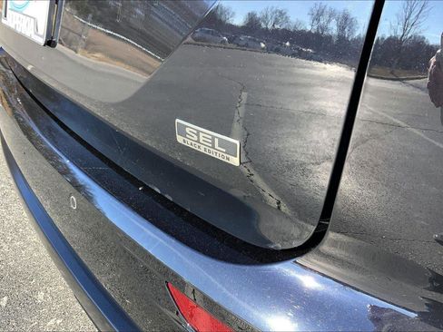 Used 2023 Mitsubishi Outlander SEL Black Edition image 8