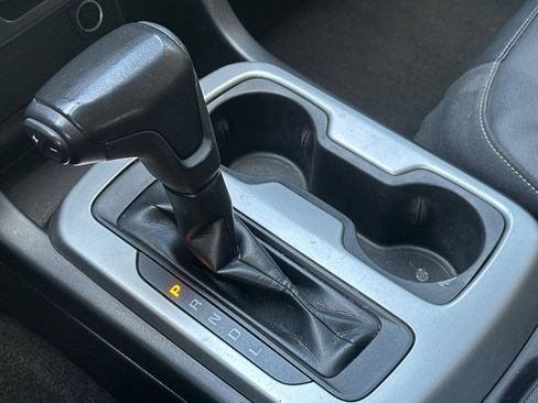 Used 2018 Chevrolet Colorado ZR2 AWD/4WD image 21