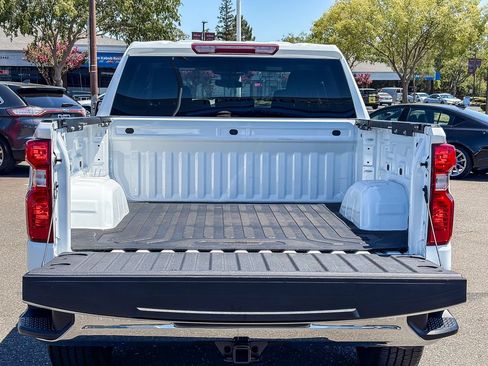 Used 2023 Chevrolet Silverado 1500 LT AWD/4WD image 54