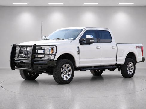 Used 2019 Ford F250 Lariat w/ Chrome Package AWD/4WD image 7
