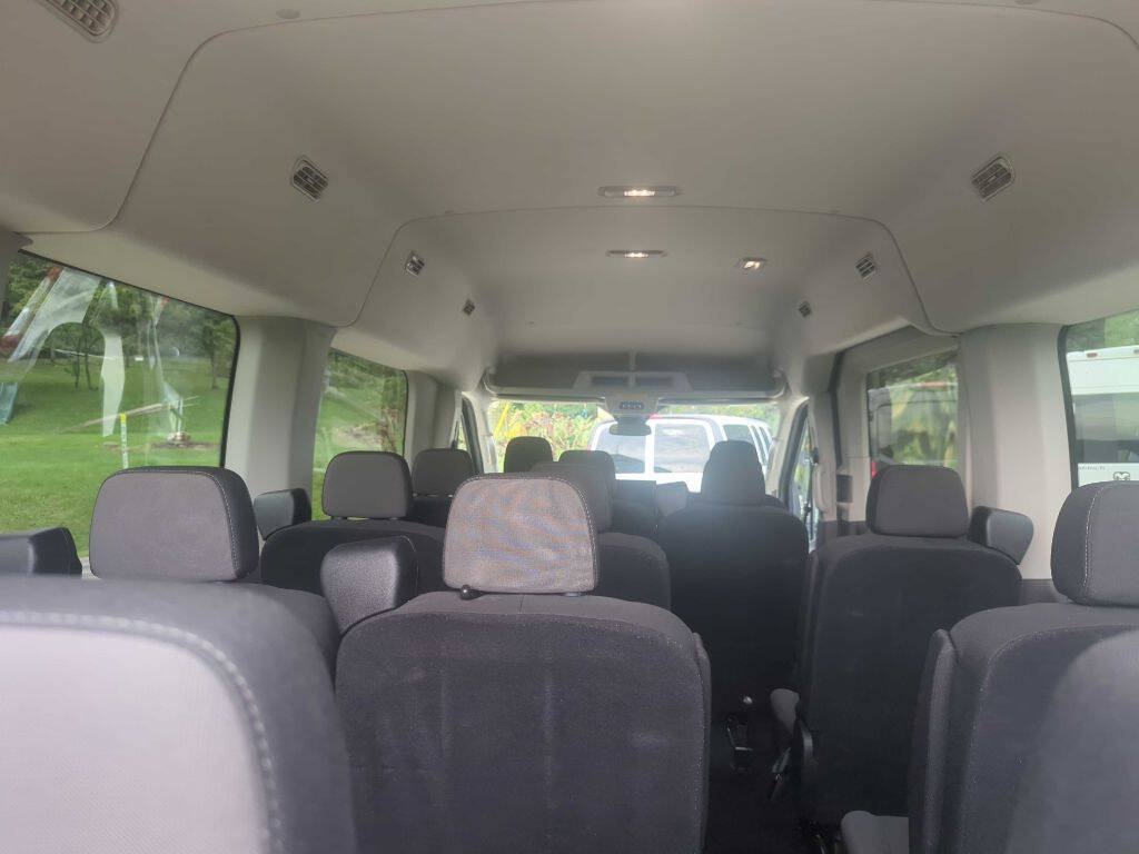Used 2024 Ford Transit 350 XLT RWD image 13