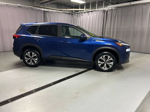 Used 2023 Nissan Rogue SV AWD/4WD image 8