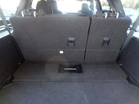 Used 2017 Ford Expedition EL XLT image 16