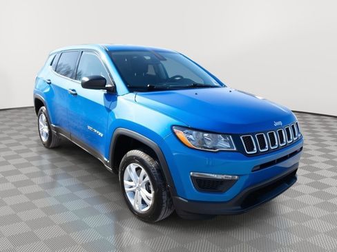 Used 2021 Jeep Compass Sport w/ Cold Weather Group image 3