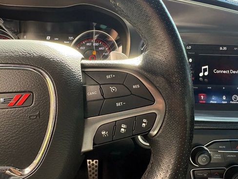 Used 2019 Dodge Charger Scat Pack w/ Dynamics Package image 19