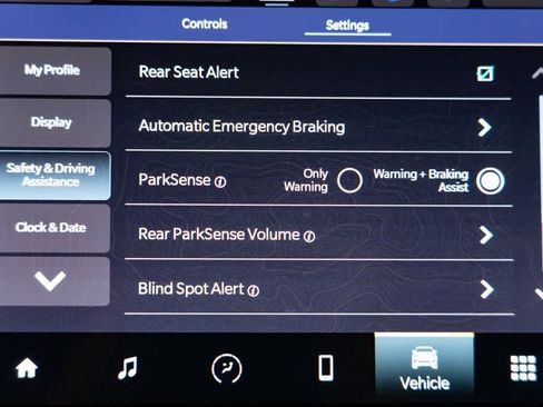 Used 2025 Jeep Grand Cherokee L Laredo w/ Trailer Tow Package AWD/4WD image 19