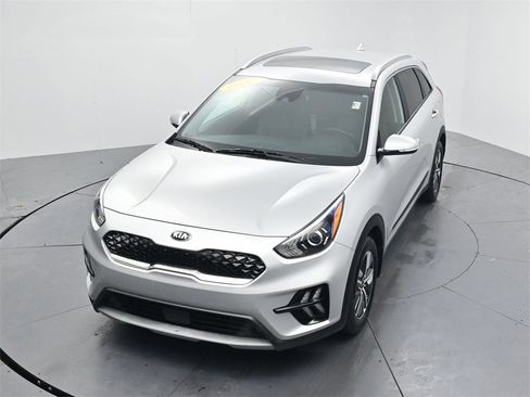 Used 2020 Kia Niro EX Premium image 44