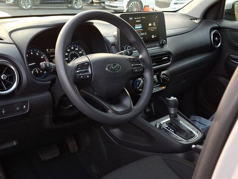 Certified 2023 Hyundai Kona SEL AWD/4WD image 16