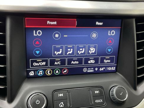 Certified 2023 GMC Acadia SLT AWD/4WD image 24