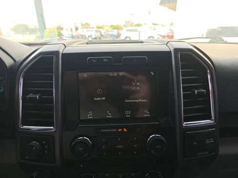 Used 2016 Ford F150 XLT w/ Equipment Group 302A Luxury AWD/4WD image 16