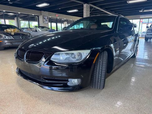 Used 2011 BMW 328i Convertible RWD image 3