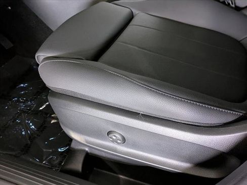 New 2026 Mercedes-Benz GLA 250 image 4