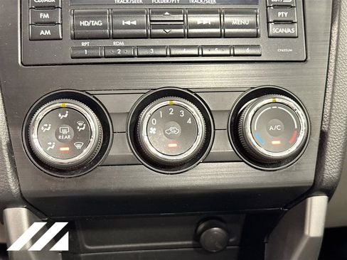 Used 2015 Subaru Forester 2.5i Premium w/ Popular Package #2 AWD/4WD image 18
