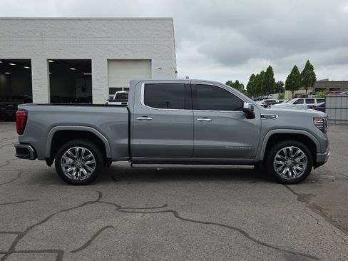 Used 2025 GMC Sierra 1500 Denali w/ Denali Reserve Package AWD/4WD image 15